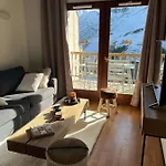Magnifique 7 Pers Vue Pistes, Piscine, Wifi, Salle De Sport Daire *