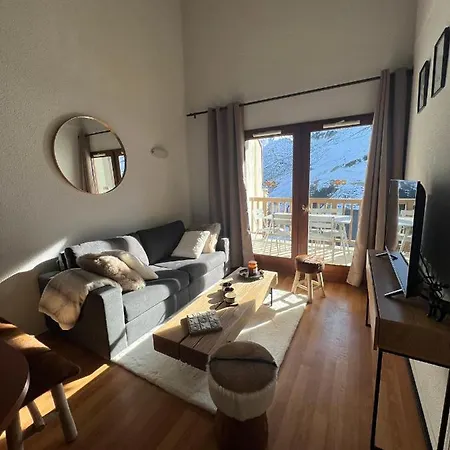 Magnifique 7 Pers Vue Pistes, Piscine, Wifi, Salle De Sport